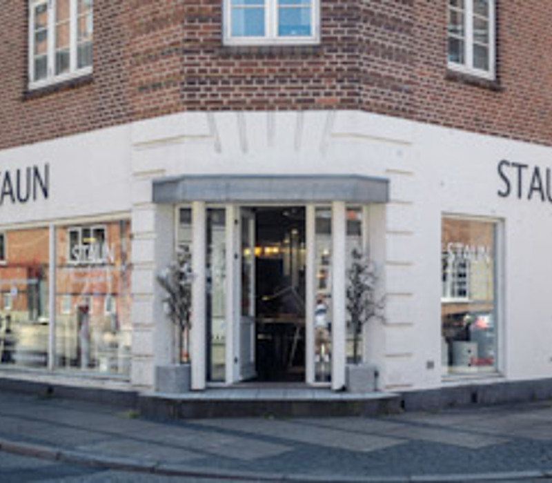 Staun1